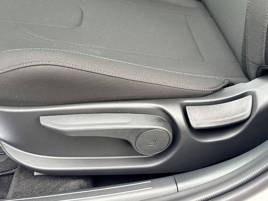 New 2026 Hyundai Elantra Sport w/ Cargo Package FWD image 16