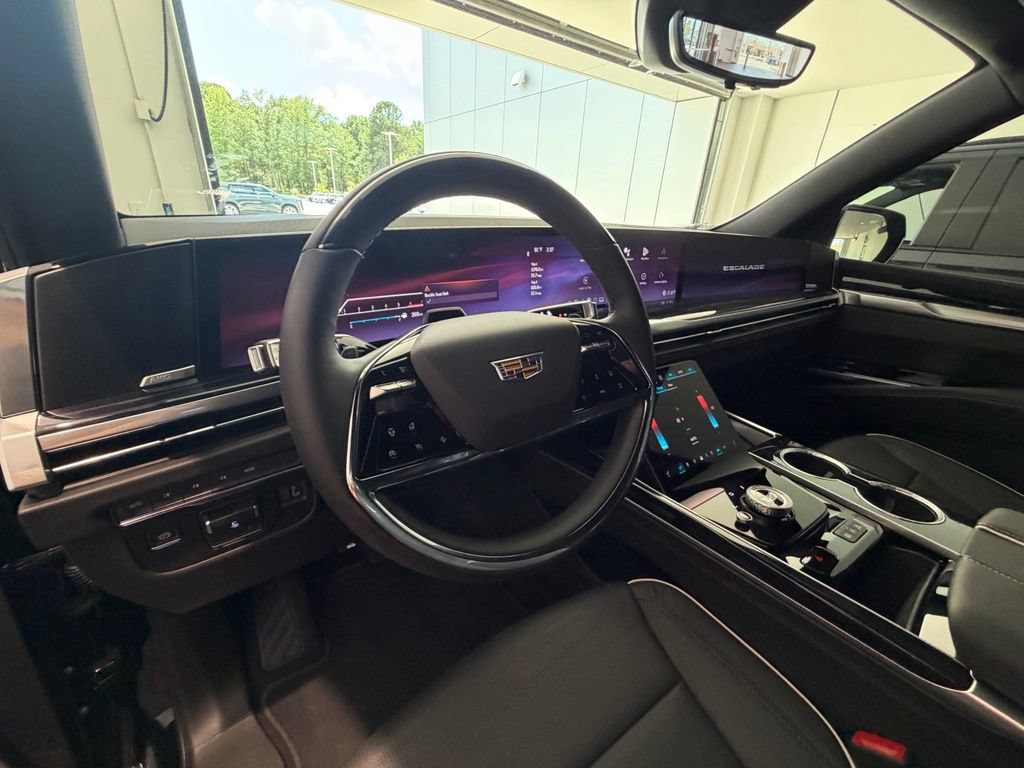 Used 2026 Cadillac Escalade Sport AWD/4WD image 10