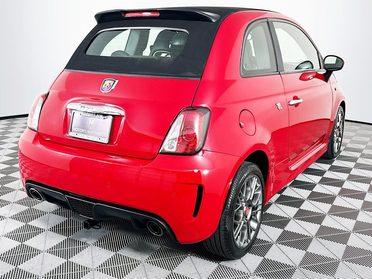 Used 2017 FIAT 500 Abarth w/ Popular Equipment Package FWD image 25