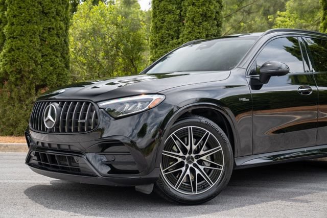 Used 2025 Mercedes-Benz GLC 43 AMG 4MATIC image 2