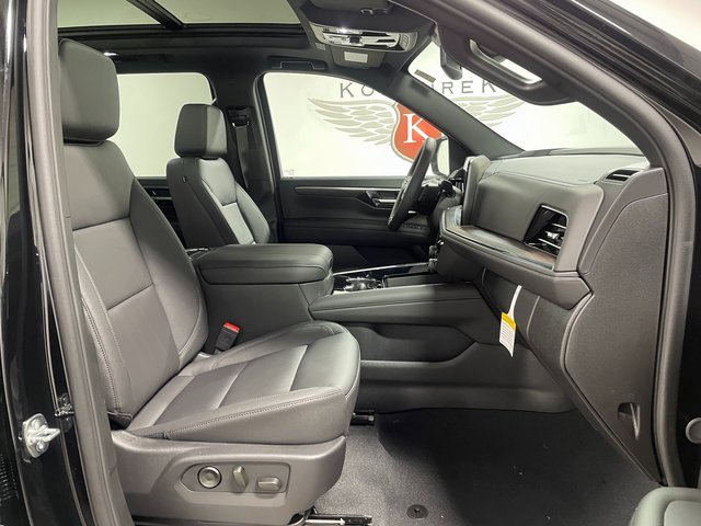 New 2026 Chevrolet Suburban Z71 w/ Comfort Package image 23