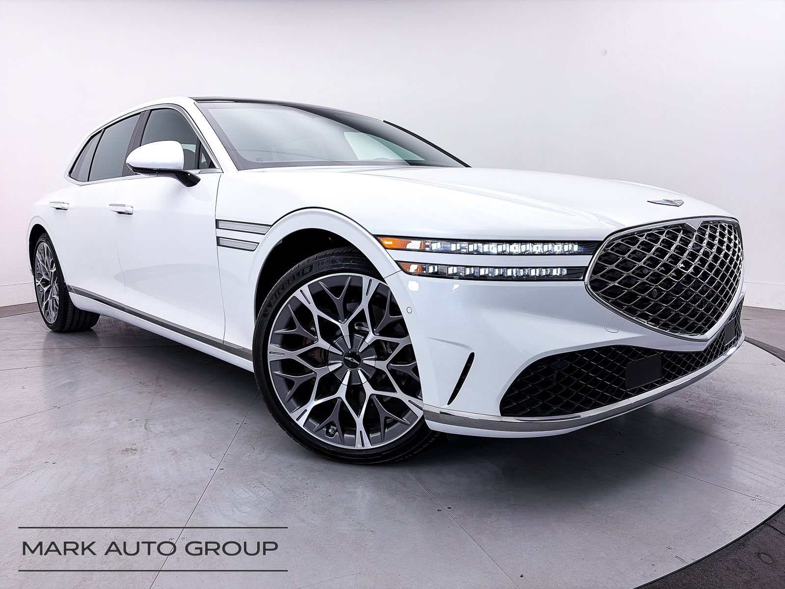 Used 2025 Genesis G90 3.5T