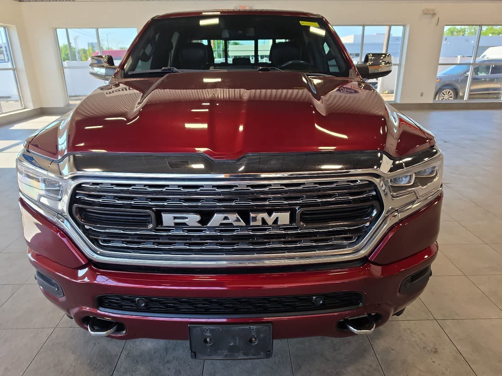 Used 2020 RAM 1500 Limited w/ Body-Colour Bumper Group AWD/4WD image 3