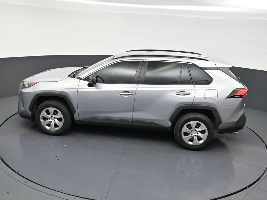 Used 2020 Toyota RAV4 LE FWD image 13
