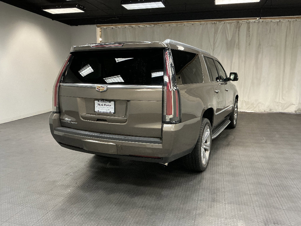 Used 2016 Cadillac Escalade ESV Luxury AWD/4WD image 5