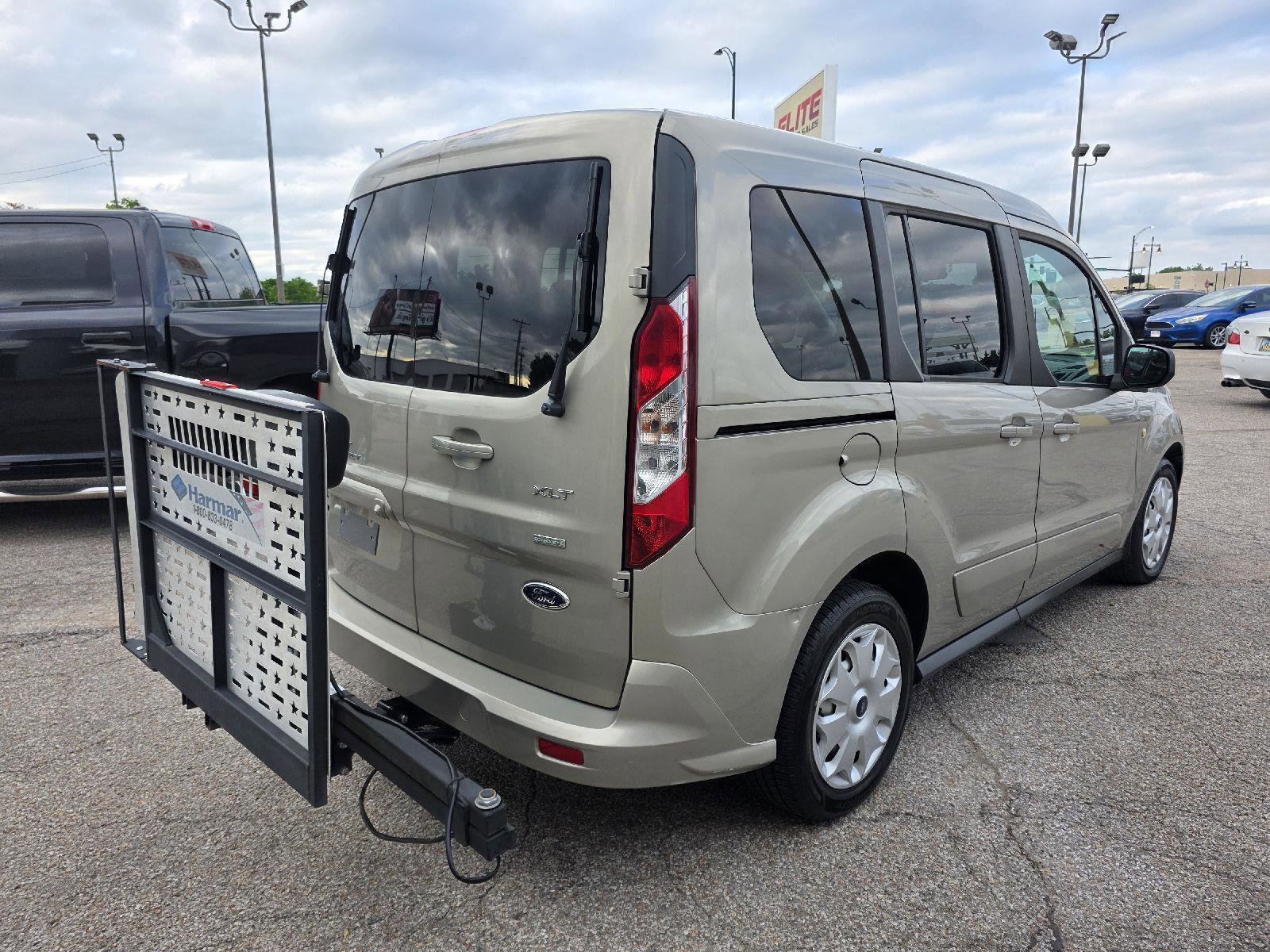 Used 2014 Ford Transit Connect XLT FWD image 5