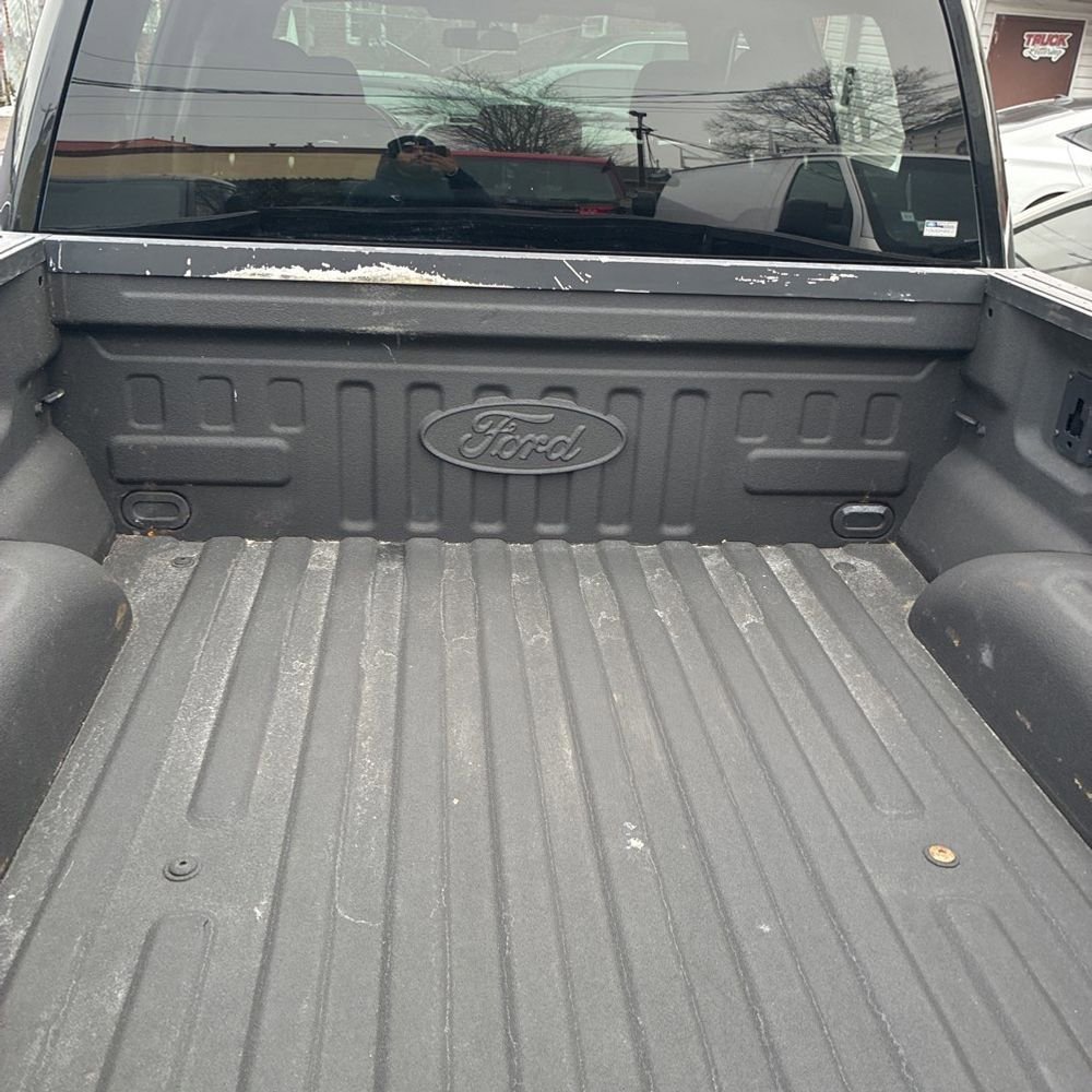 Used 2016 Ford F150 XLT image 12