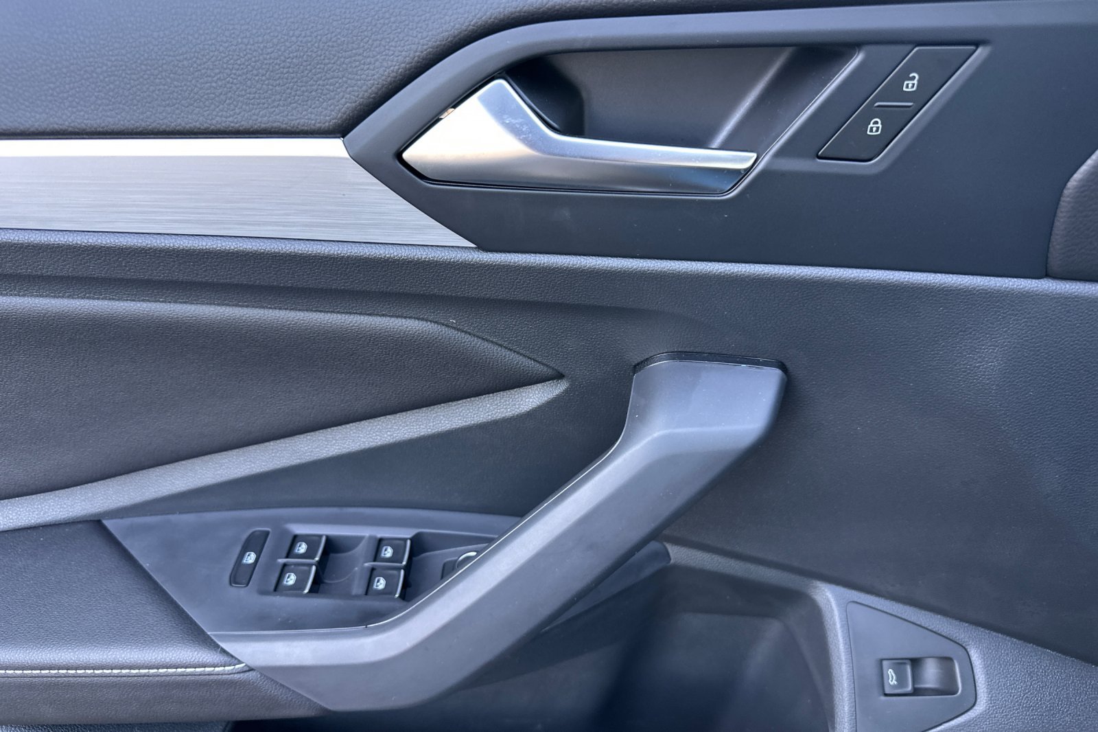 New 2026 Volkswagen Jetta S FWD image 11