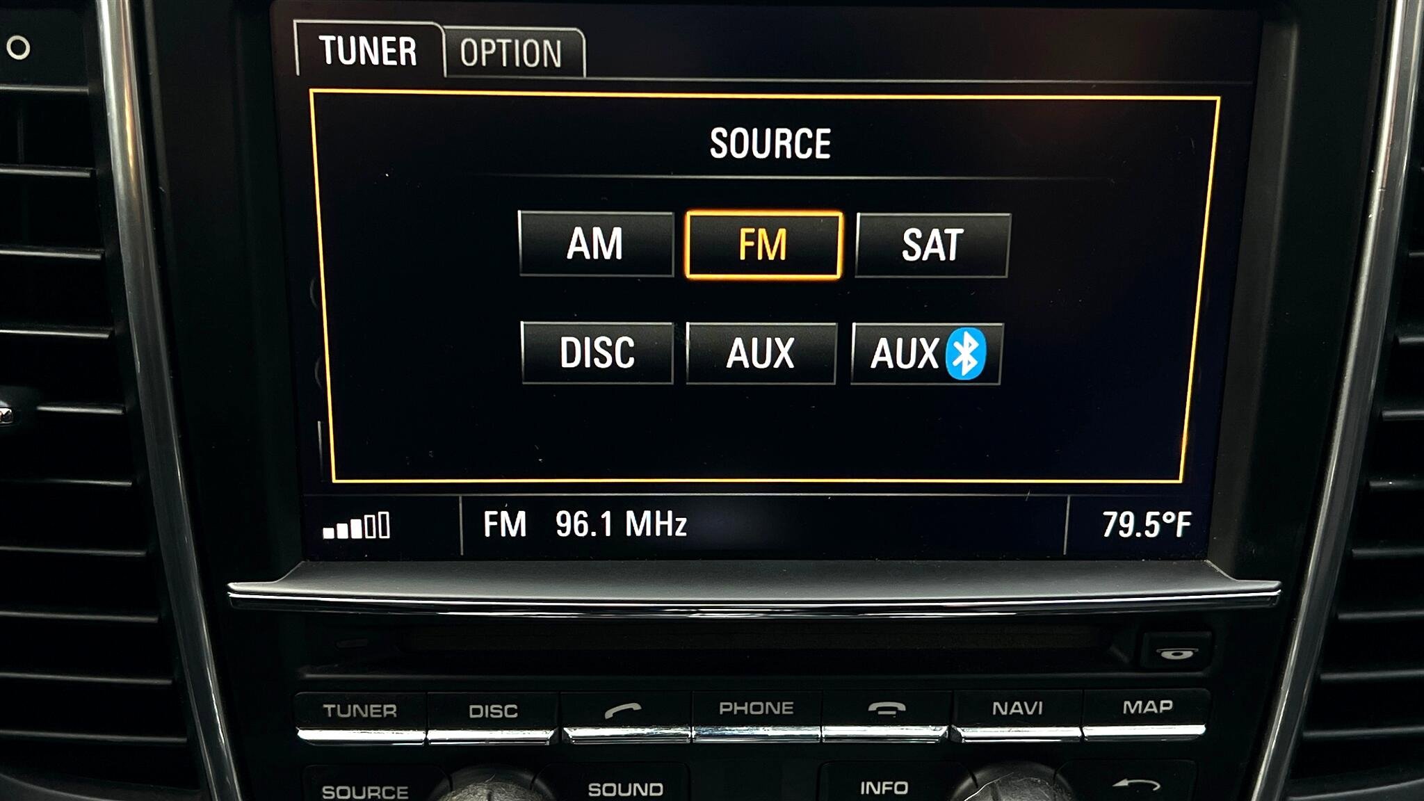 Used 2010 Porsche Panamera 4S image 31