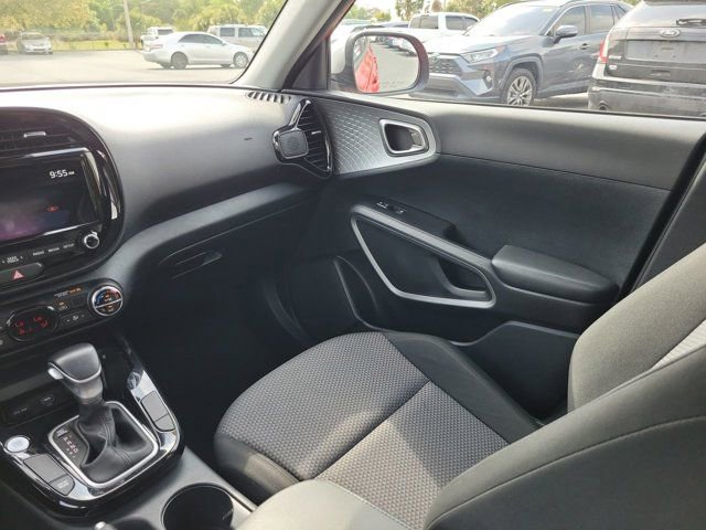 Used 2022 Kia Soul X-Line image 23