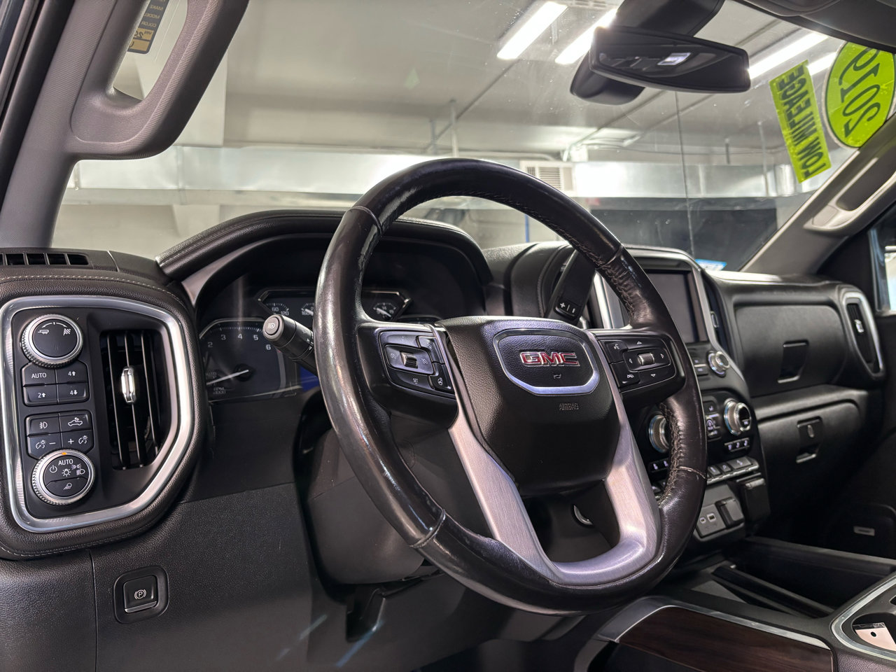 Used 2019 GMC Sierra 1500 SLT w/ SLT Premium Package image 27