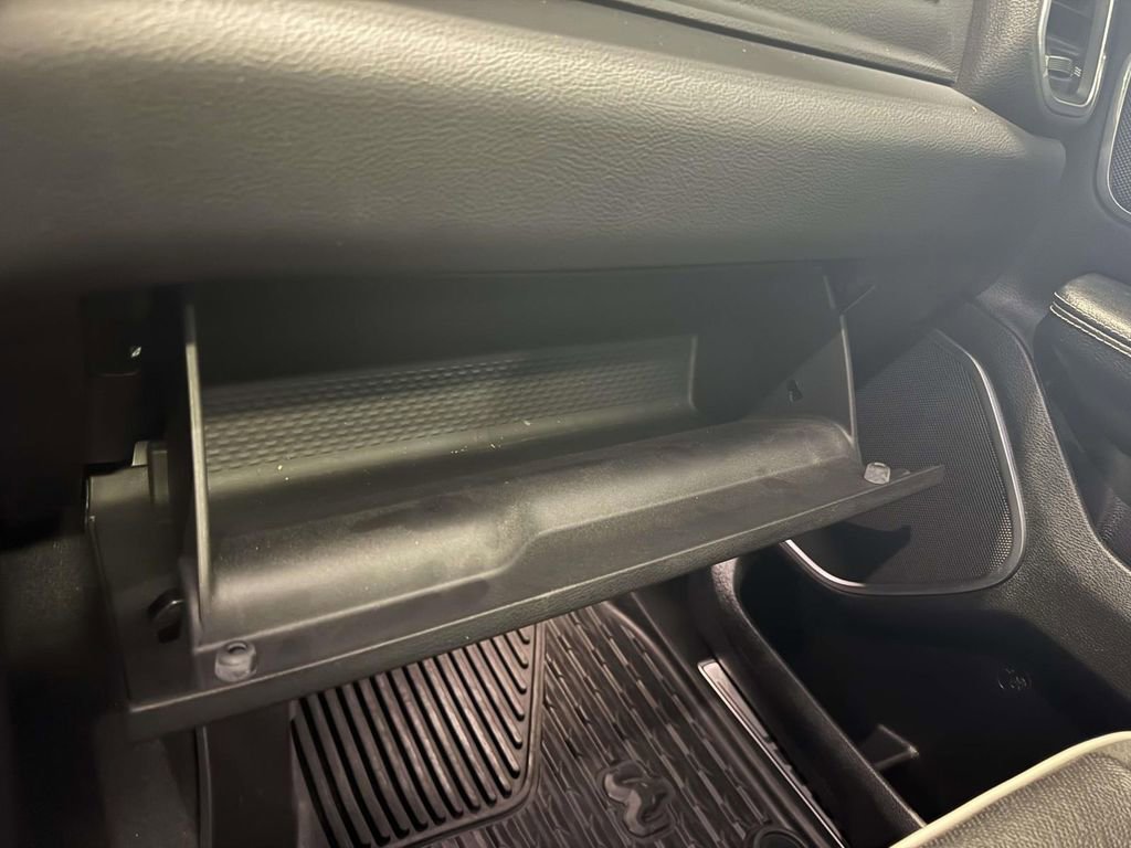 Used 2022 RAM 1500 Laramie image 32