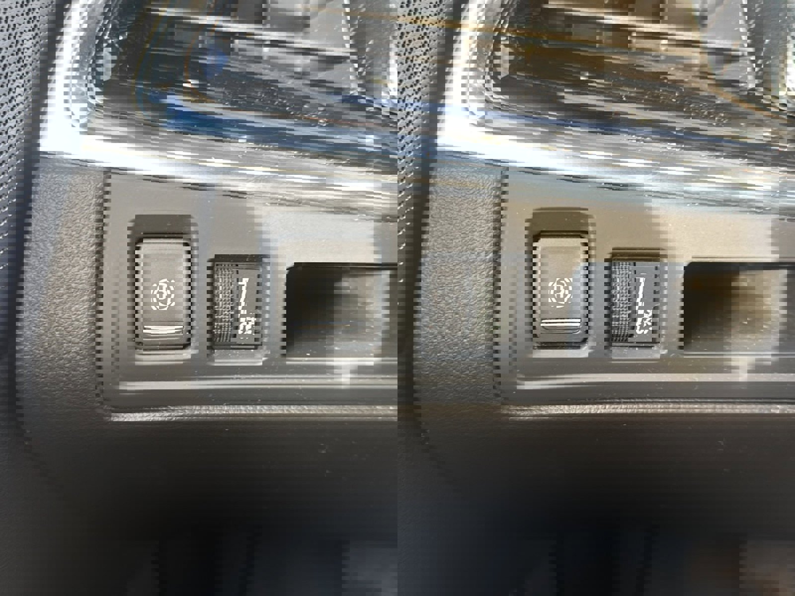 Used 2023 Cadillac XT6 Premium Luxury image 31