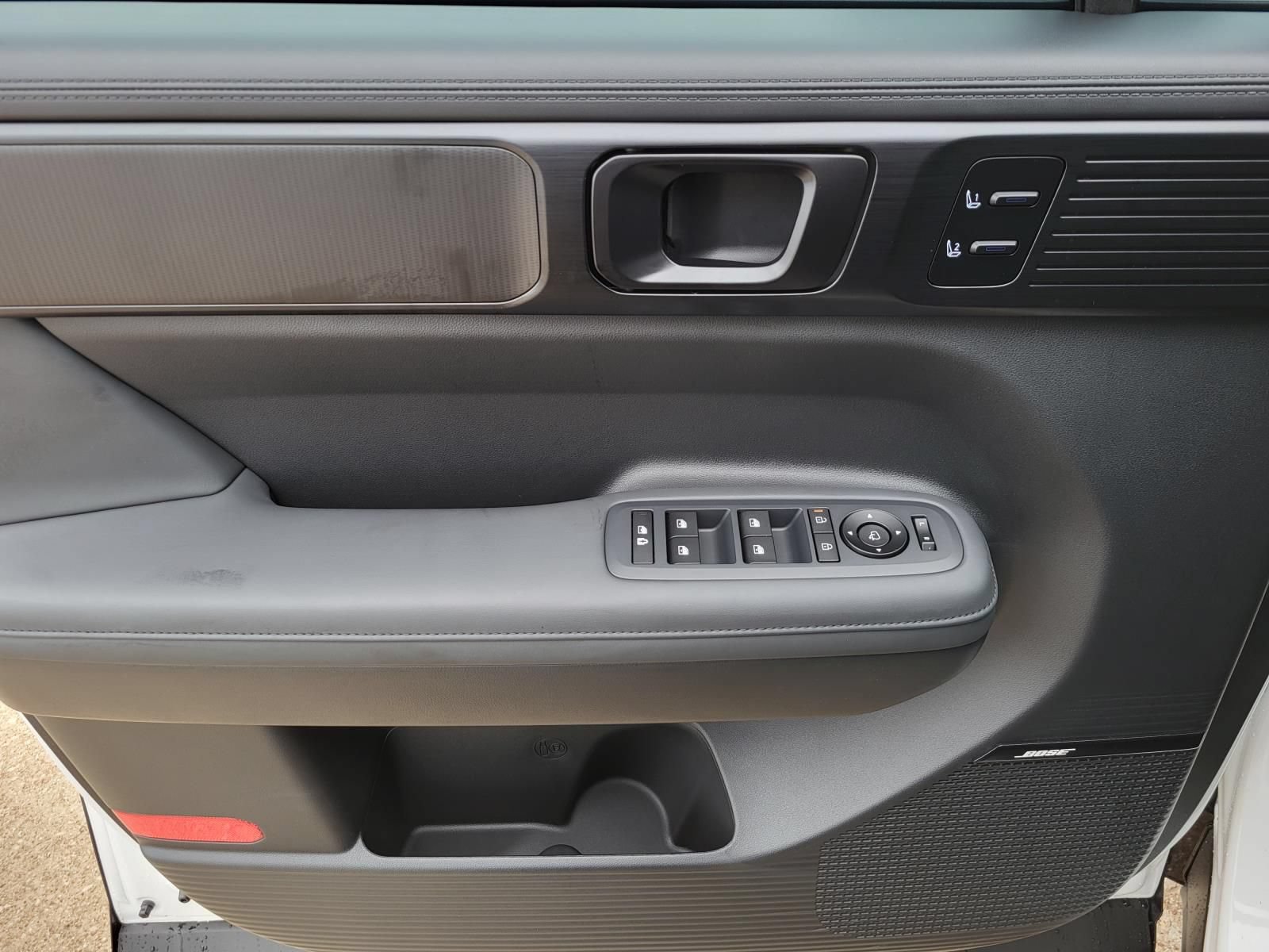 New 2026 Hyundai Santa Fe Calligraphy AWD/4WD image 16