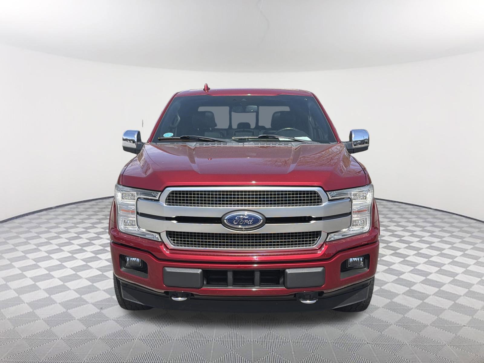 Used 2018 Ford F150 Platinum w/ Equipment Group 701A Luxury image 2