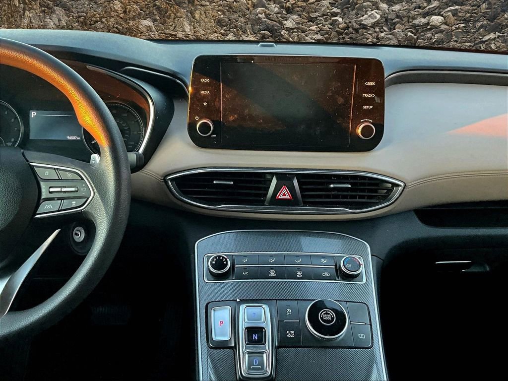 Used 2023 Hyundai Santa Fe SE w/ Cargo Package image 5