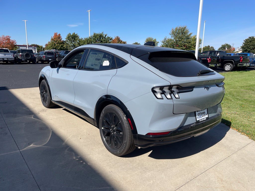 New 2026 Ford Mustang Mach-E Premium w/ Sport Appearance Package AWD/4WD image 7