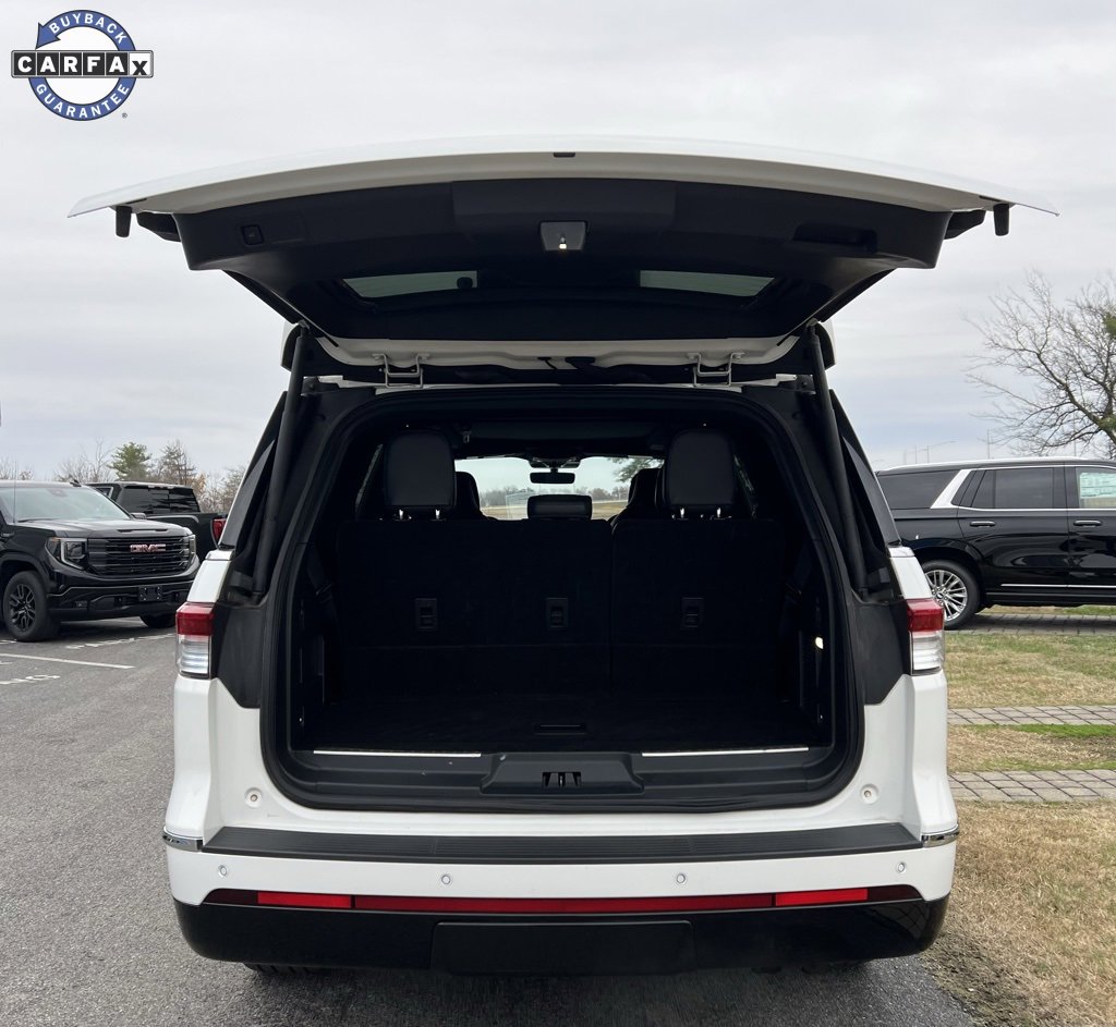 Used 2023 Lincoln Navigator Reserve image 28
