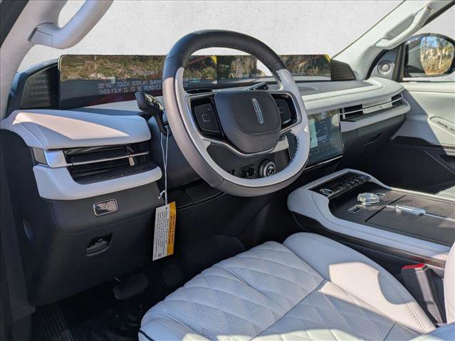New 2025 Lincoln Navigator L Black Label image 3