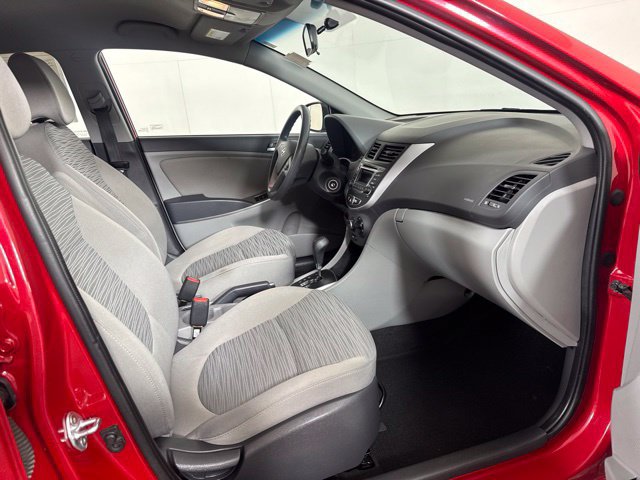 Used 2015 Hyundai Accent GS FWD image 4