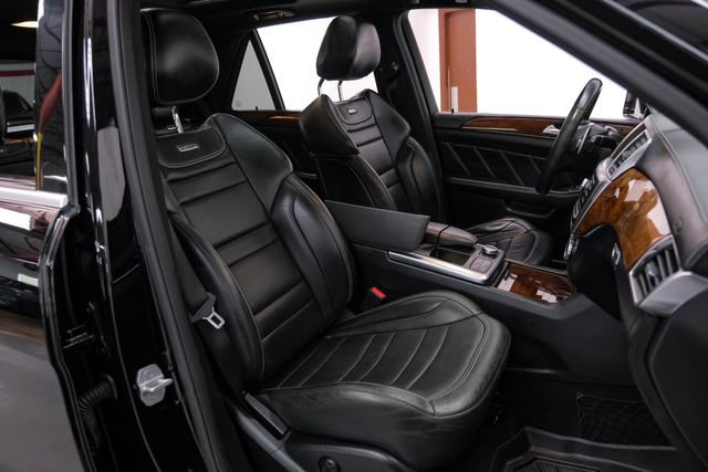 Used 2015 Mercedes-Benz ML 63 AMG 4MATIC w/ Accessory Chrome Package image 28