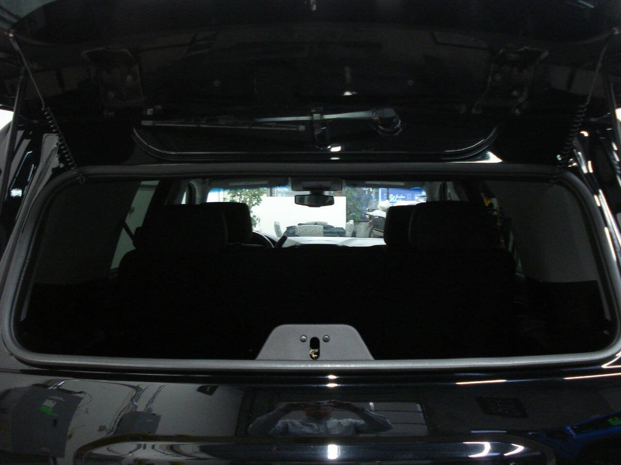 Used 2018 Chevrolet Tahoe LS w/ Max Trailering Package image 10