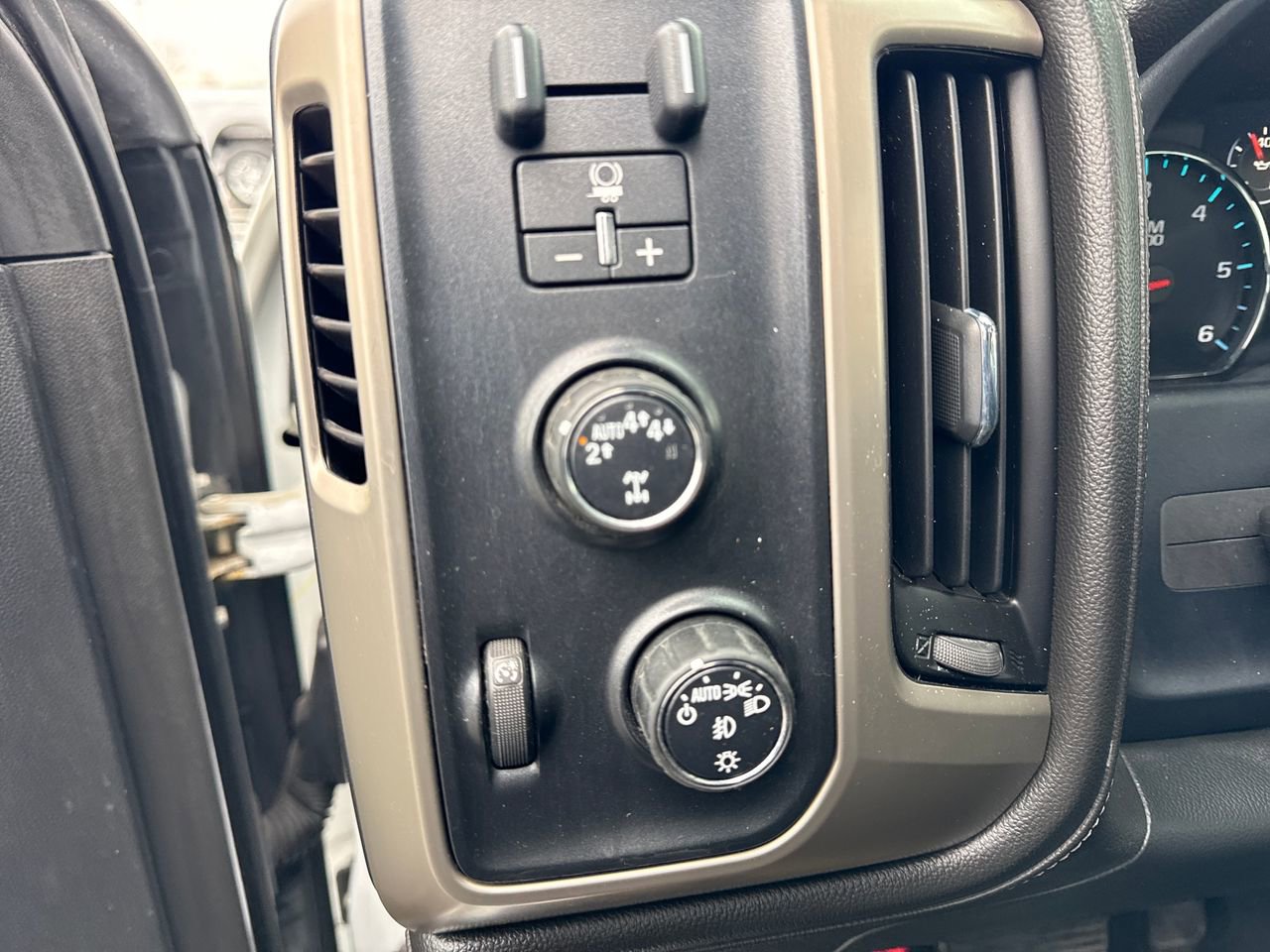 Used 2017 GMC Sierra 1500 Denali image 18