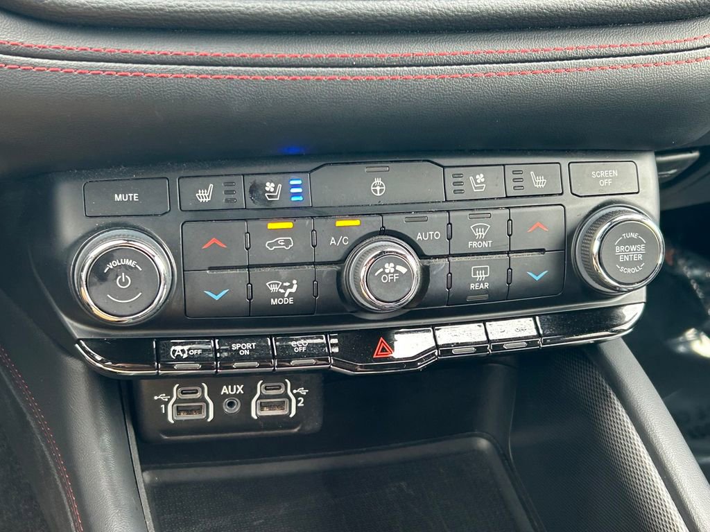 Used 2024 Dodge Durango GT image 36