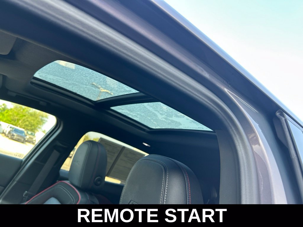 Used 2024 Chevrolet Equinox EV RS FWD image 11
