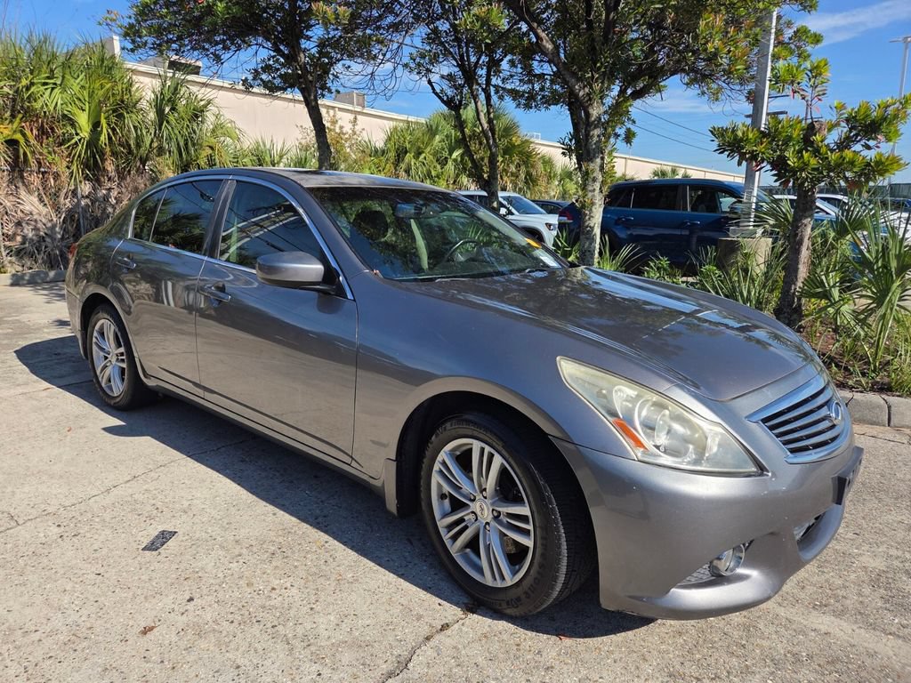 Used 2013 INFINITI G37 x Sedan w/ Premium Pkg AWD/4WD image 3