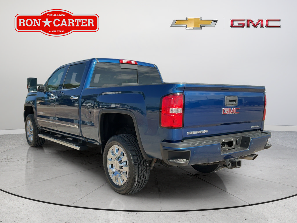 Used 2016 GMC Sierra 2500 Denali w/ Driver Alert Package AWD/4WD image 4