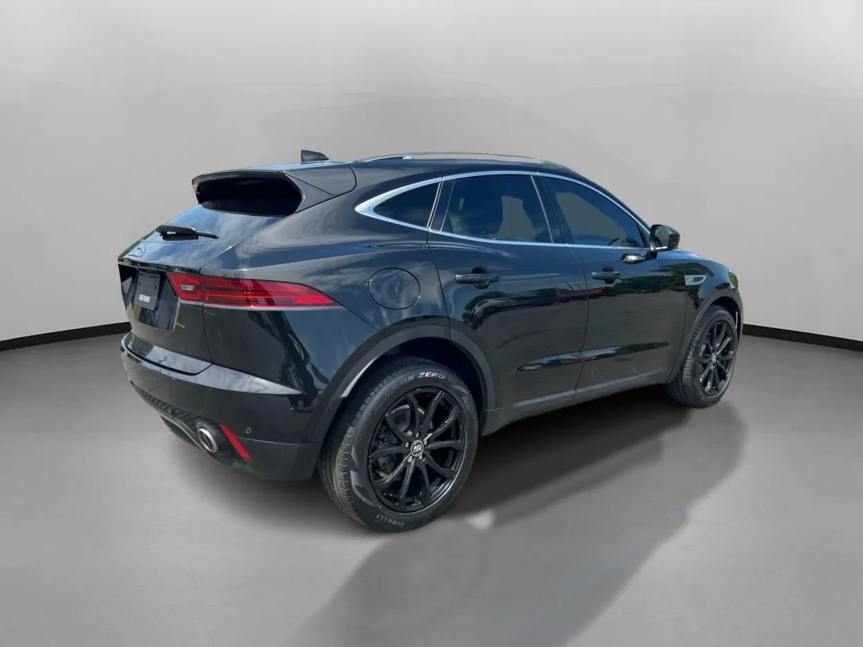Used 2022 Jaguar E-PACE SE AWD/4WD image 9
