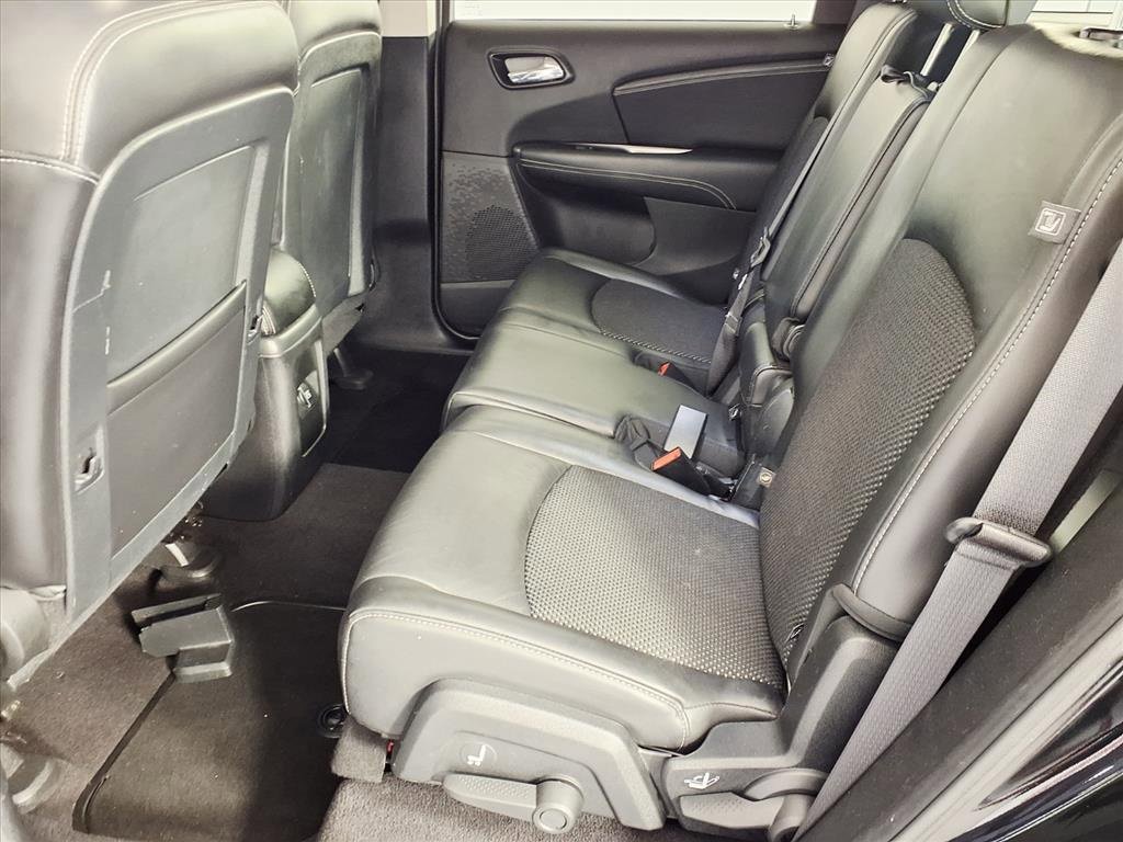 Used 2015 Dodge Journey Crossroad w/ Flexible Seating Group image 10