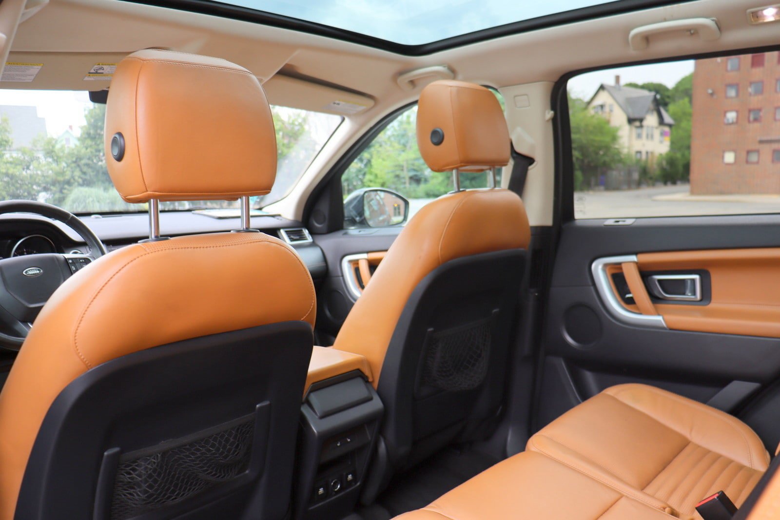 Used 2018 Land Rover Discovery Sport HSE Luxury AWD/4WD image 14