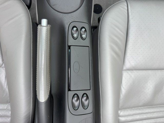 Used 2003 Porsche Boxster RWD image 23