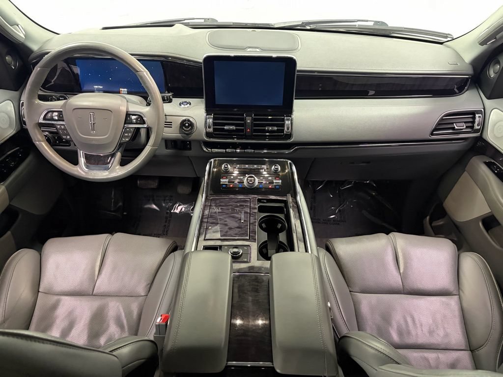 Used 2019 Lincoln Navigator Reserve AWD/4WD image 19