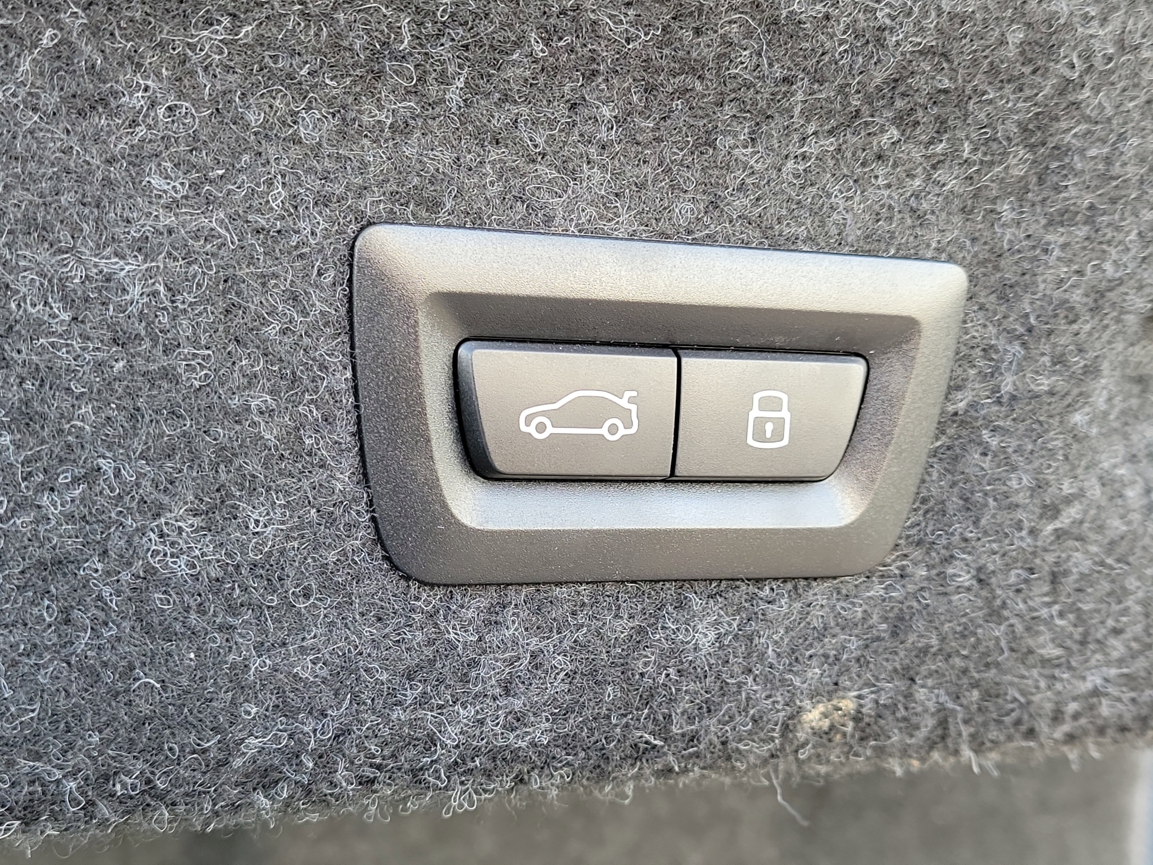 Used 2025 BMW 430i Coupe w/ M Sport Package image 8