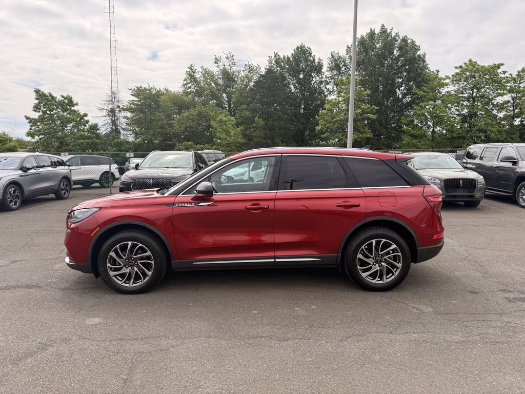 Used 2020 Lincoln Corsair AWD w/ Equipment Group 101A image 2