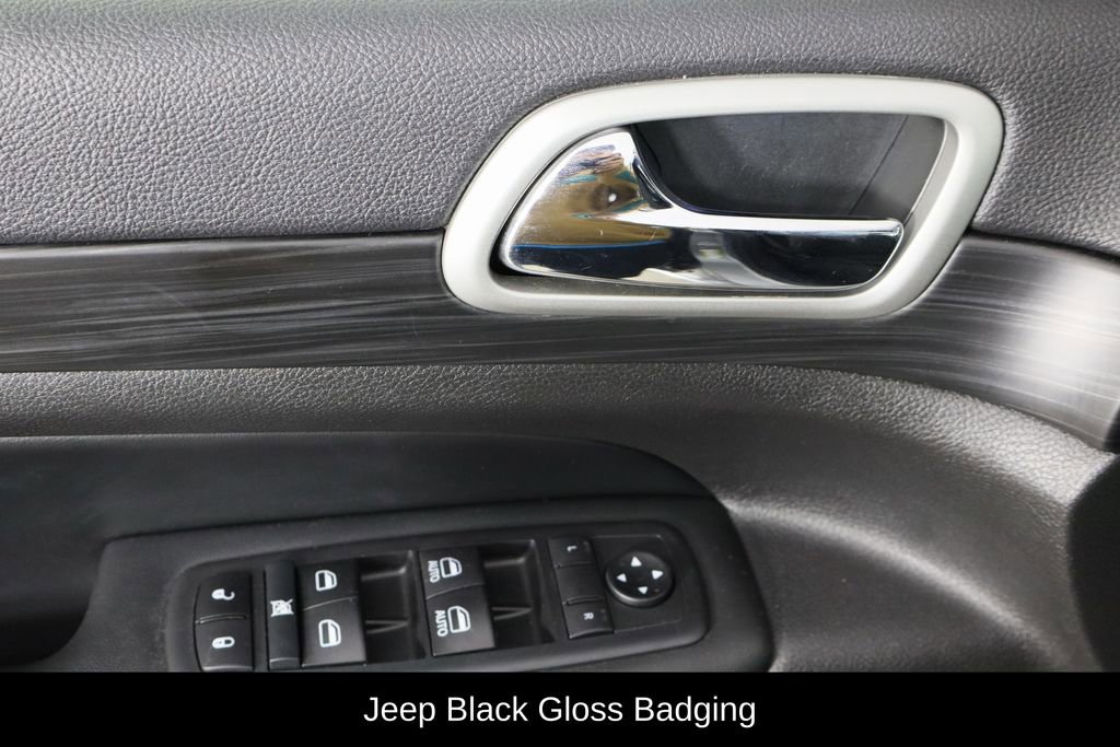 Used 2020 Jeep Grand Cherokee Altitude image 20