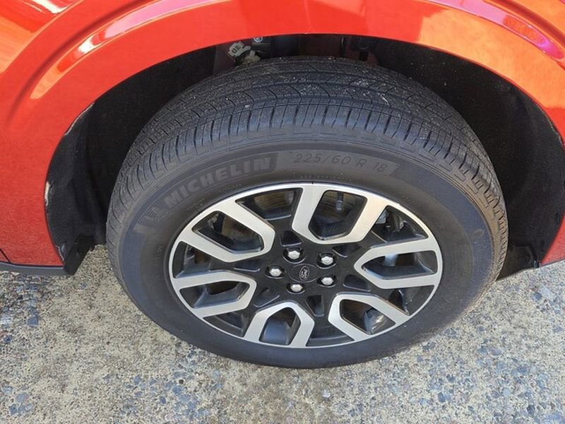 Used 2024 Ford Maverick Lariat image 17