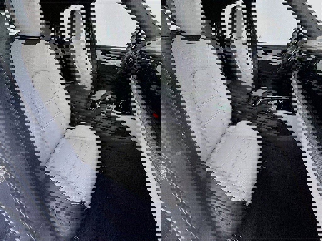 New 2026 Porsche Cayenne E-Hybrid image 30