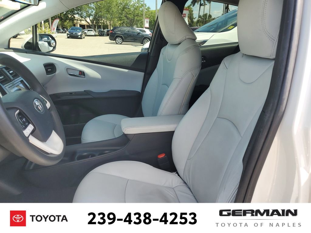 Used 2018 Toyota Prius Two FWD image 20