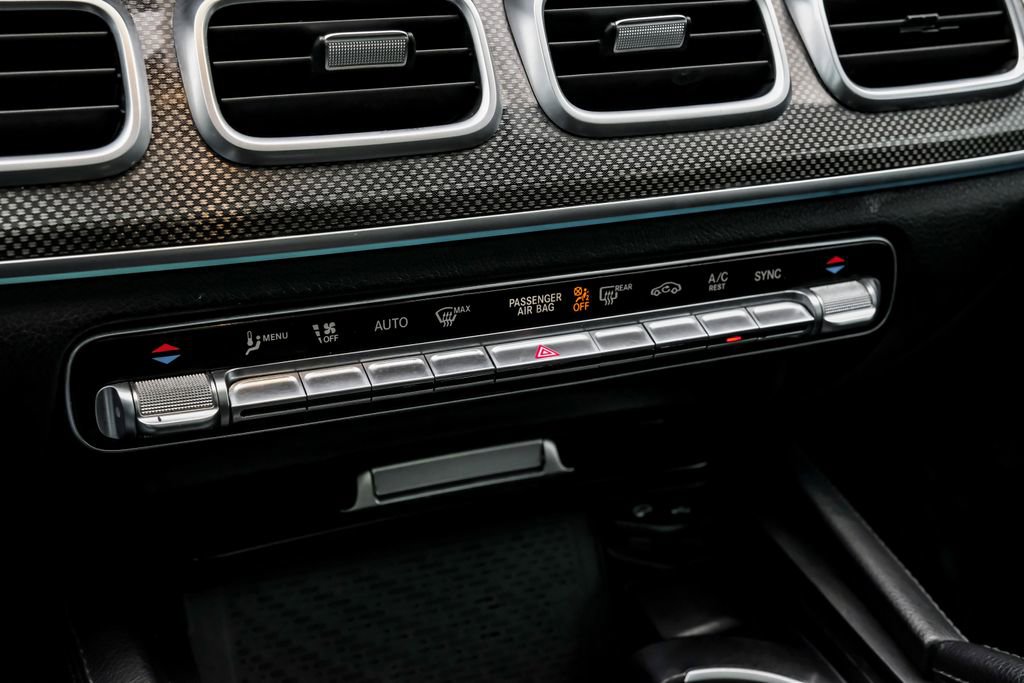 Used 2021 Mercedes-Benz GLS 580 4MATIC image 30