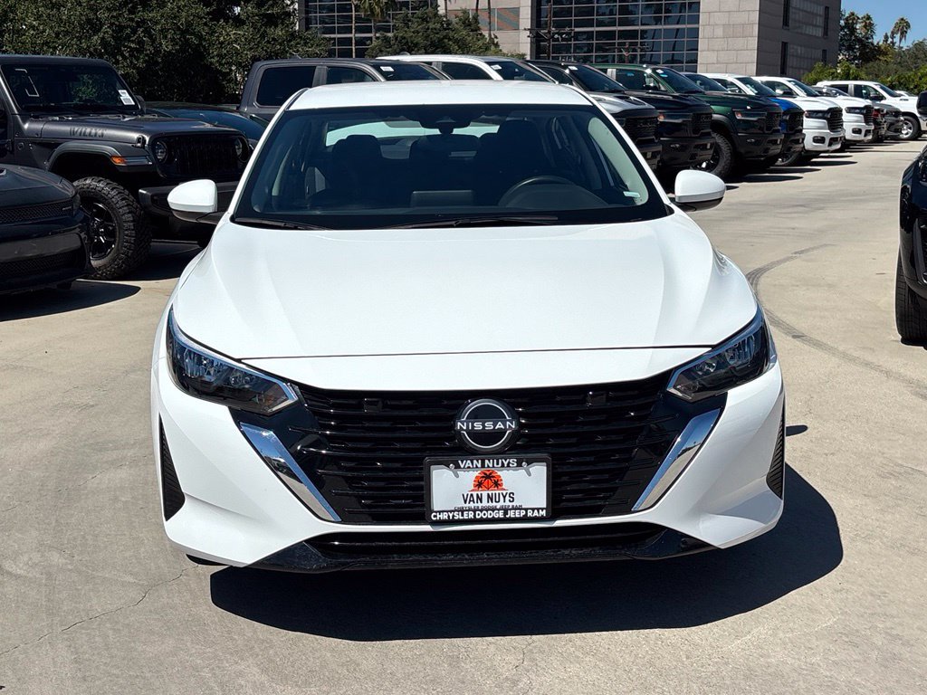 Used 2024 Nissan Sentra SV FWD image 5