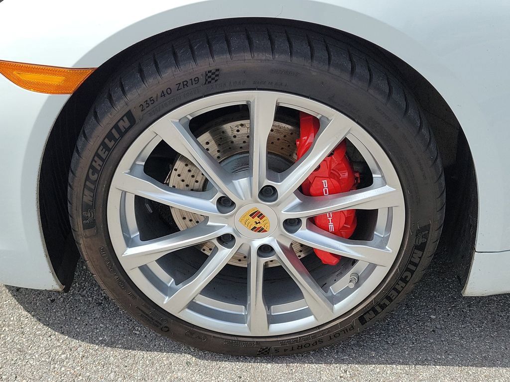 Certified 2019 Porsche 718 Cayman S RWD image 12