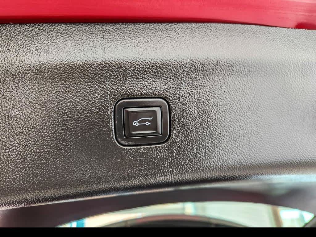 Used 2023 Buick Enclave Essence w/ Experience Buick Package FWD image 25