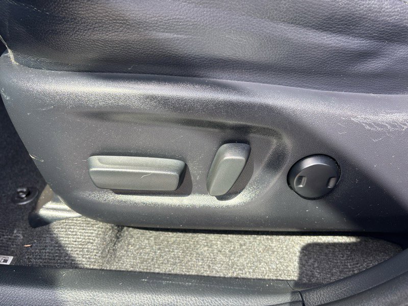 Used 2017 Toyota RAV4 Limited image 11