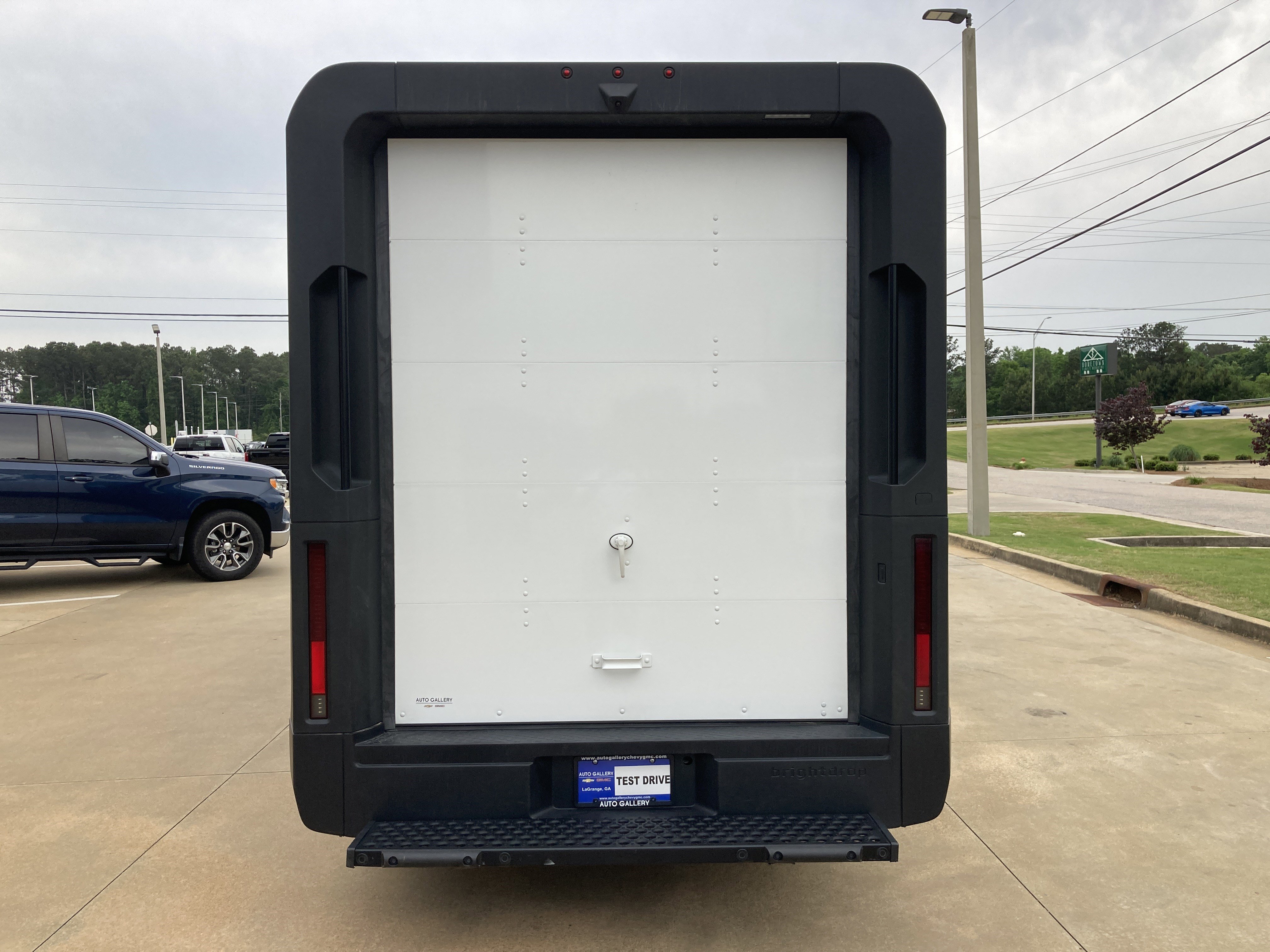 Used 2024 Chevrolet Brightdrop 600 w/ Battery Pack, Max Range AWD/4WD image 7