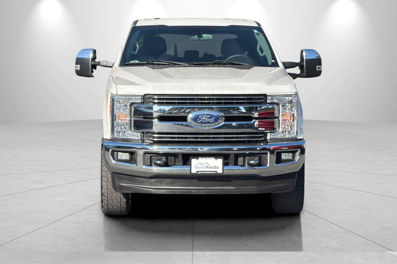 Used 2017 Ford F250 Lariat w/ Chrome Package AWD/4WD image 10