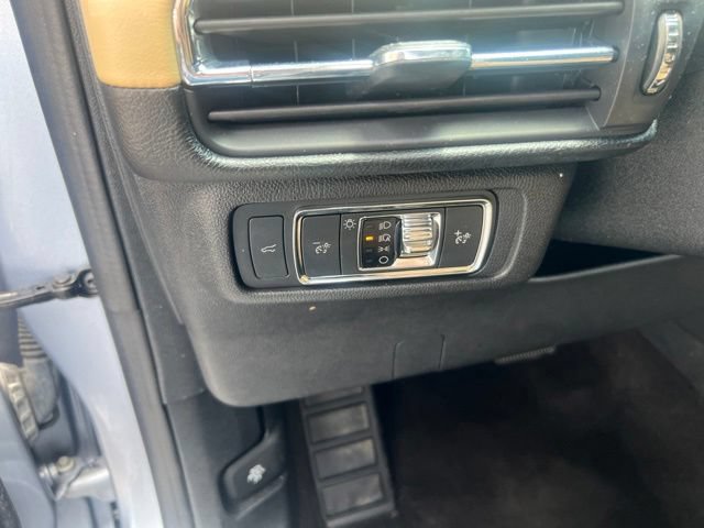 Used 2022 Lincoln Corsair Reserve w/ Elements Package FWD image 19